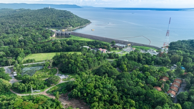 บ้านห้วยบง: จากชุมชนริมเขื่อนสู่กลุ่มแปรรูปปลายั่งยืน  จุดกำเนิด “ปลาส้มสายเดี่ยว” ที่เล่าเรื่องราวของผู้คน