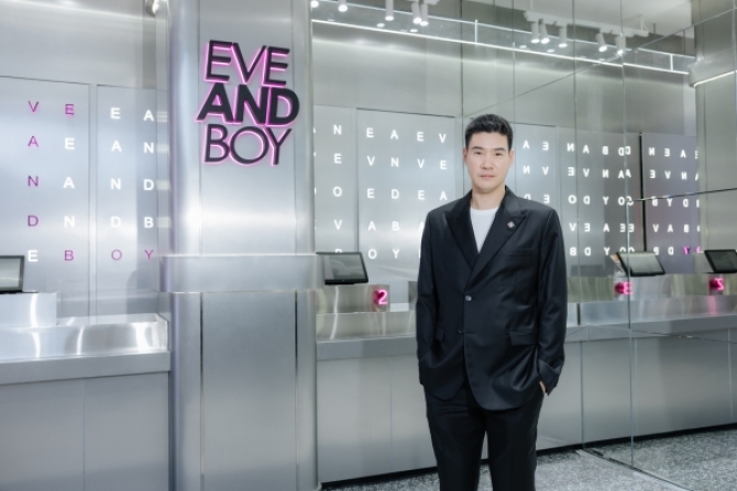 ‘EVEANDBOY’ ฉลอง 20 ปี จากร้านภูธร สู่บิวตี้รีเทลอันดับ 1 ของเมืองไทยเนรมิตแฟล็กชิฟสโตร์โฉมใหม่ใจกลางกรุง