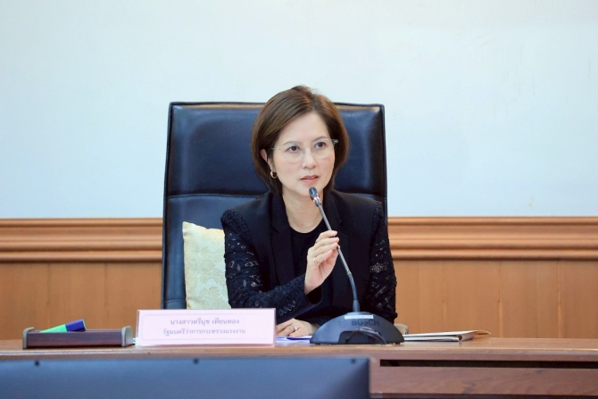 ครม.ไฟเขียวขยายเวลาแรงงานต่างด้าว 3 สัญชาติ “ลาว -เมียนมา- เวียดนาม” กว่า 3.7 แสนคน ออกไปถึง 31 มี.ค.69 หวั่นกระทบระบบเศรษฐกิจประเทศ