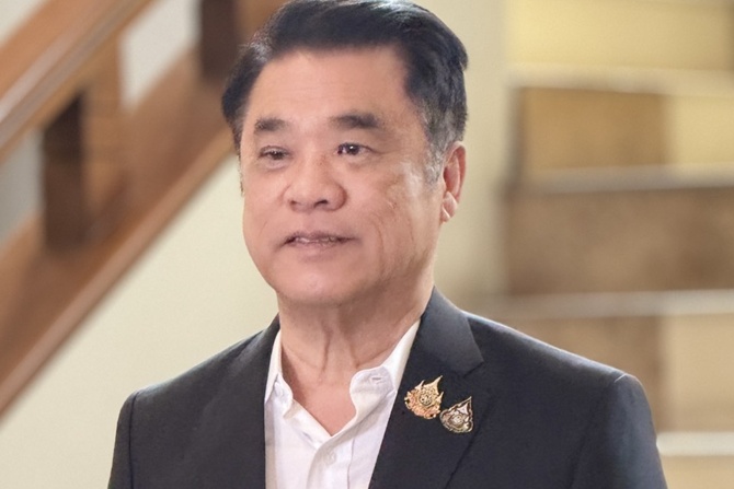 “สุริยะ” เดือด! โต้ดราม่าโยกย้าย ลั่น “ไม่เกี่ยวหลาน-ไม่ใช่ล้างบาง” ไม่เลิกปล่อยข่าวให้ร้ายจะดำเนินการฟ้องขั้นเด็ดขาด