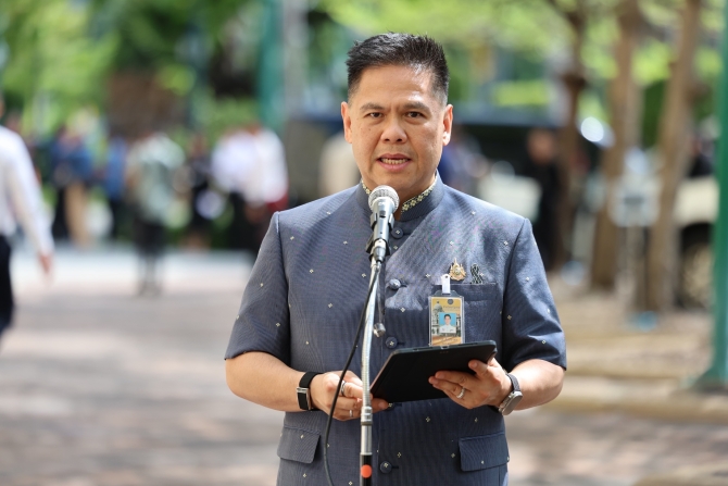 “วราวุธ” เผยให้ “สส.ยอร์ช-นายก อุดม” มอบเงินมูลนิธิบรรหาร-แจ่มใส เยียวยาเบื้องต้น พี่น้องชาวสุพรรณบุรีเดือดร้อนพายุถล่ม