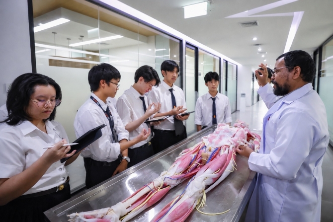 สจล. ดันคณะแพทยศาสตร์พลิกโฉม ชูจุดแข็ง “แพทย์นวัตกร” และการเรียนรู้ข้ามศาสตร์