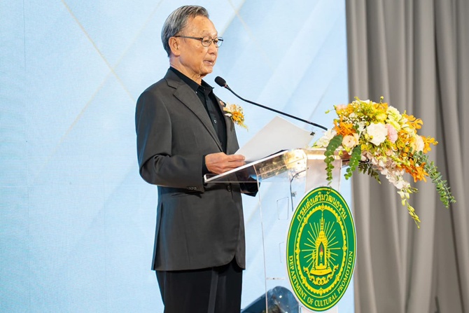 “ชวน” ให้กำลังใจ กกต. ทำคดีฮั้ว สว. ตรงไปตรงมา อย่าทำผิดให้เป็นถูก แนะค่อยตอบแทนบุญคุณโจรการเมืองตอนเขาตาย จะตายธรรมดา หรือตายด้วยโรคอหิวา ก็ค่อยไปงานศพตอบแทน