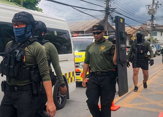 สำนักงานตำรวจแห่งชาติชื่นชมทุกชุดปฏิบัติการเข้าระงับเหตุในโรงเรียน จ.นนทบุรี เปิดเบื้องหลังทีม บก.น.7 ทิ้งภารกิจคว้าชัยการแข่งขัน ทิ้งนัดพบแพทย์ สวมขาสั้นแต่ใจเกินร้อย ยุทโธปกรณ์ครบช่วยประชาชน